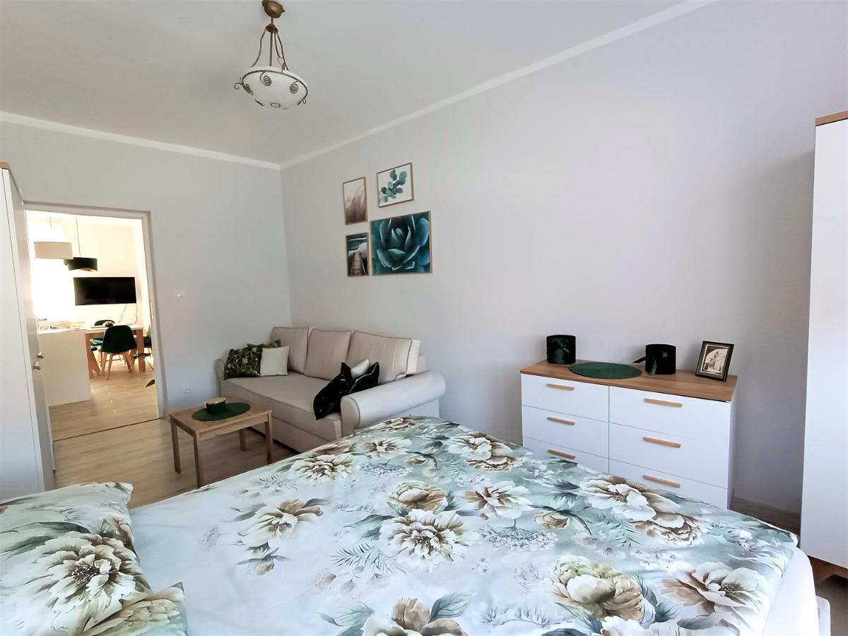 Szmaragdowy Apartament Przy Ulicy Opolskiej Tarnowskie Góry Extérieur photo