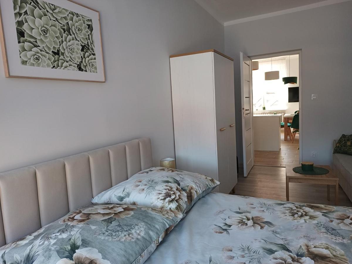 Szmaragdowy Apartament Przy Ulicy Opolskiej Tarnowskie Góry Extérieur photo